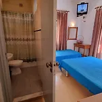 Casa de hóspedes Santa Isabel 3*